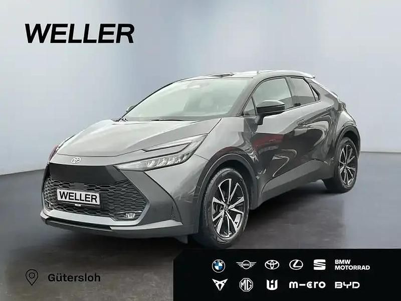 Grau Gebraucht 2025 Toyota C-HR SUV | 36.980 € (Superpreis) - Bild 1/3
