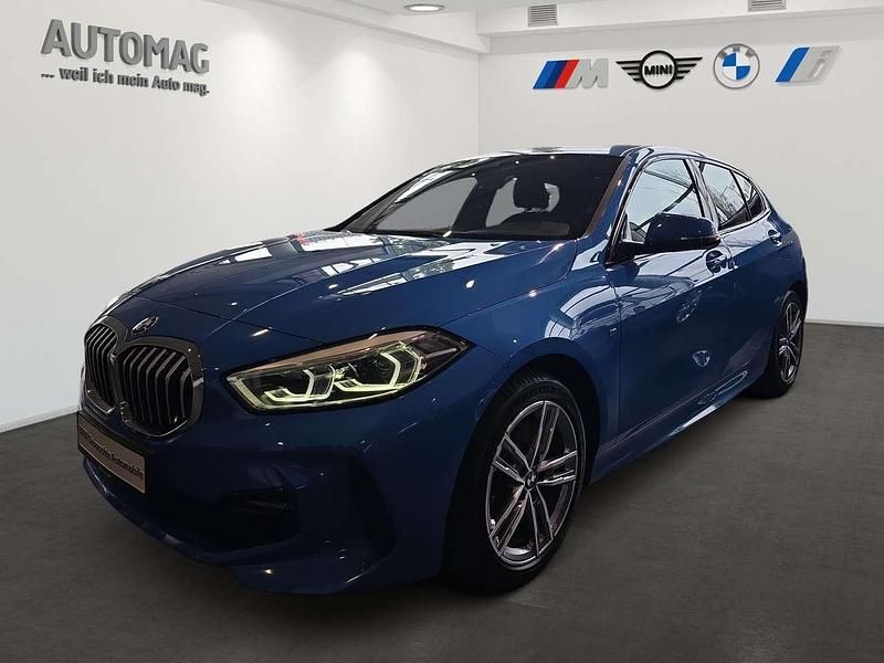M misano blau Gebraucht 2021 BMW 120 M Sport Kleinwagen | 26.990 € (Fairer Preis) - Bild 1/4
