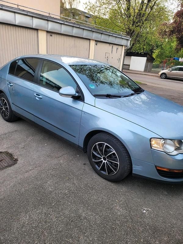 Usata VW Passat 102 CV (75 kW) 2007 Berlina