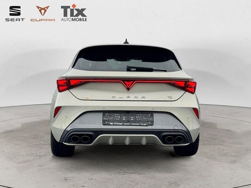 Neu Cupra Leon VZ 300 PS (220 kW) 2026 Grau Limousine