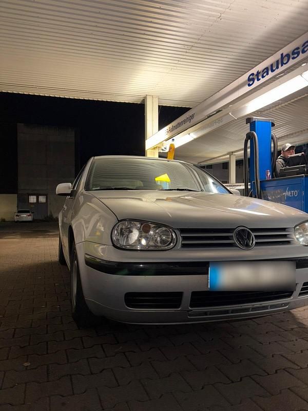 Silber Gebraucht 2000 VW Golf IV Coupé | 1.190 € (Fairer Preis) - Bild 1/4