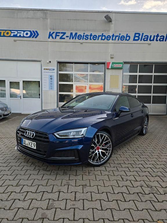 Blau Gebraucht 2018 Audi S5 Sportback Ambiente Kleinwagen | 30.200 € (Guter Preis) - Bild 1/4