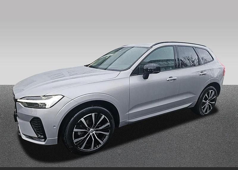 Gebraucht Volvo XC60 Plus 250 PS (183 kW) 2025 Silber SUV