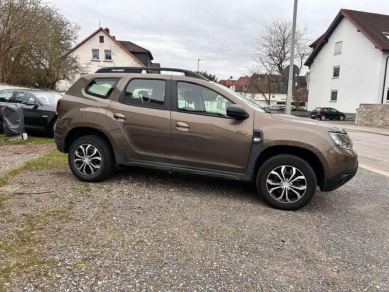 Gebraucht Dacia Duster Comfort 131 PS (96 kW) 2019 Braun SUV
