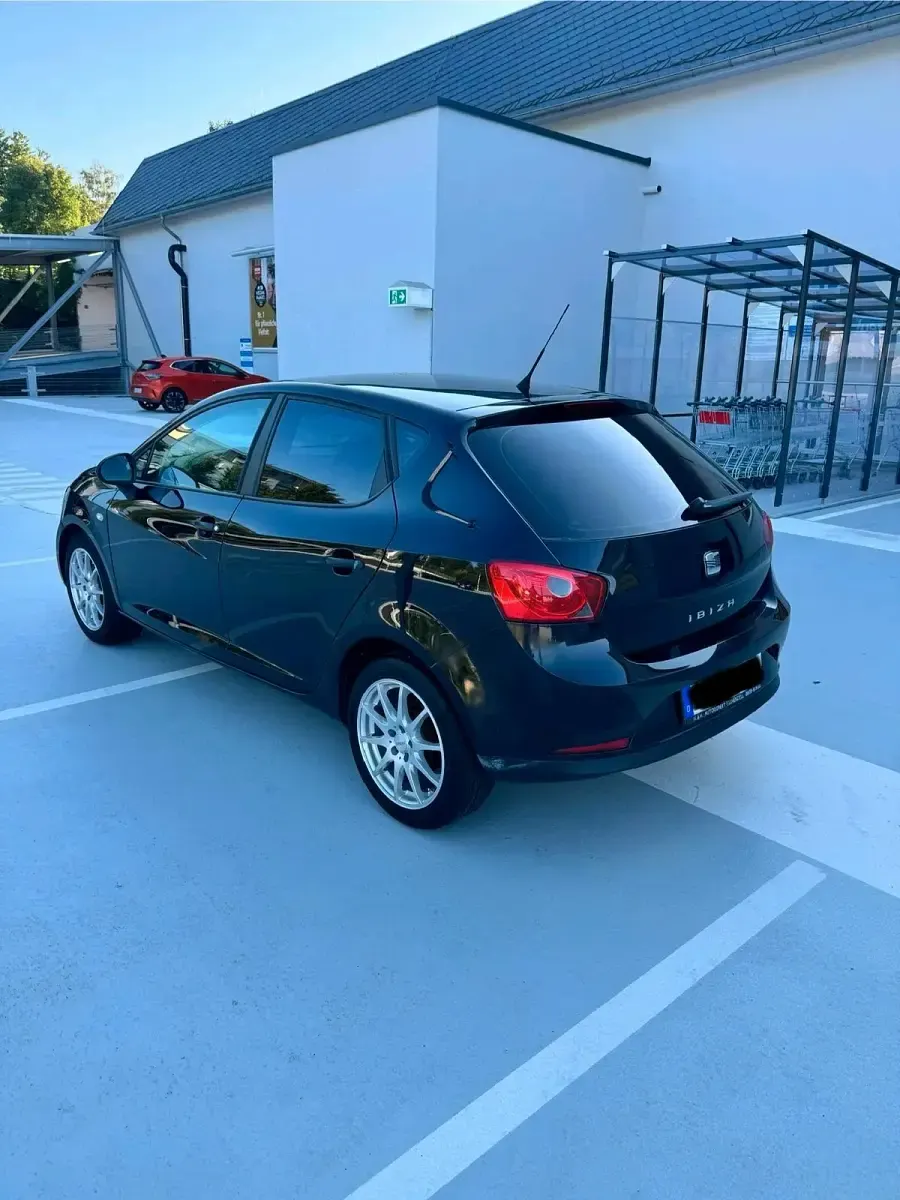 Gebraucht Seat Ibiza 70 PS (51 kW) 2009 Schwarz Kleinwagen