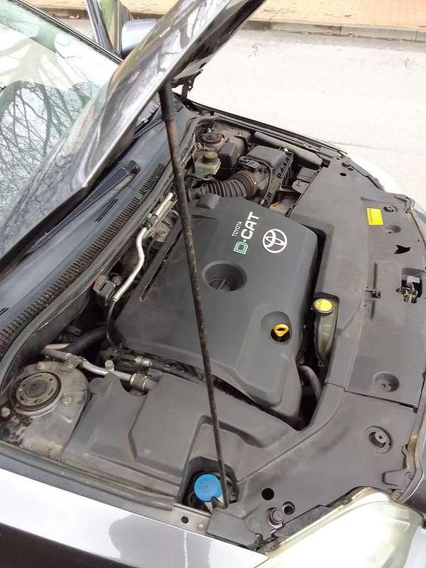 Gebraucht Toyota Avensis Executive 177 PS (130 kW) 2006 Grau Kombi