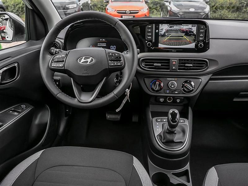 Neu Hyundai i10 Trend 63 PS (46 kW) 2025 Weiß Kleinwagen