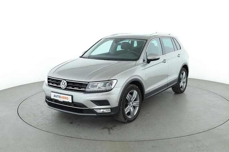 Grau Gebraucht 2017 VW Tiguan Highline SUV | 22.710 € (Superpreis) - Bild 1/3