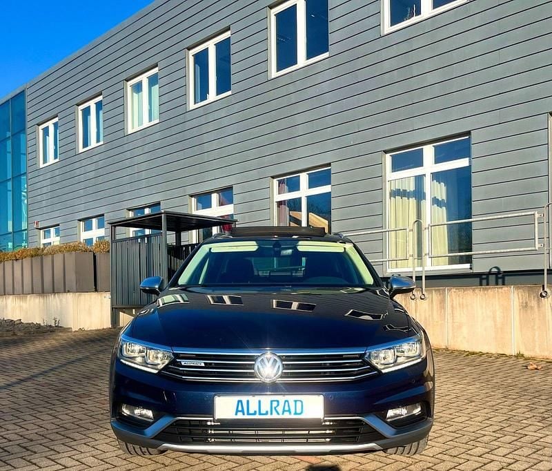 Gebraucht VW Passat Alltrack 239 PS (175 kW) 2017 Night blue Kombi