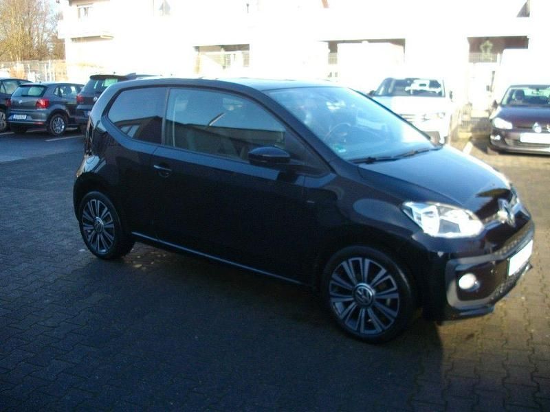 Second-hand VW up! Join 75 CP (55 kW) 2018 Negru Hatchback