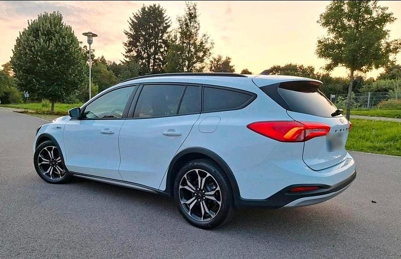 Usata Ford Focus Active 151 CV (111 kW) 2020 Bianco Station wagon