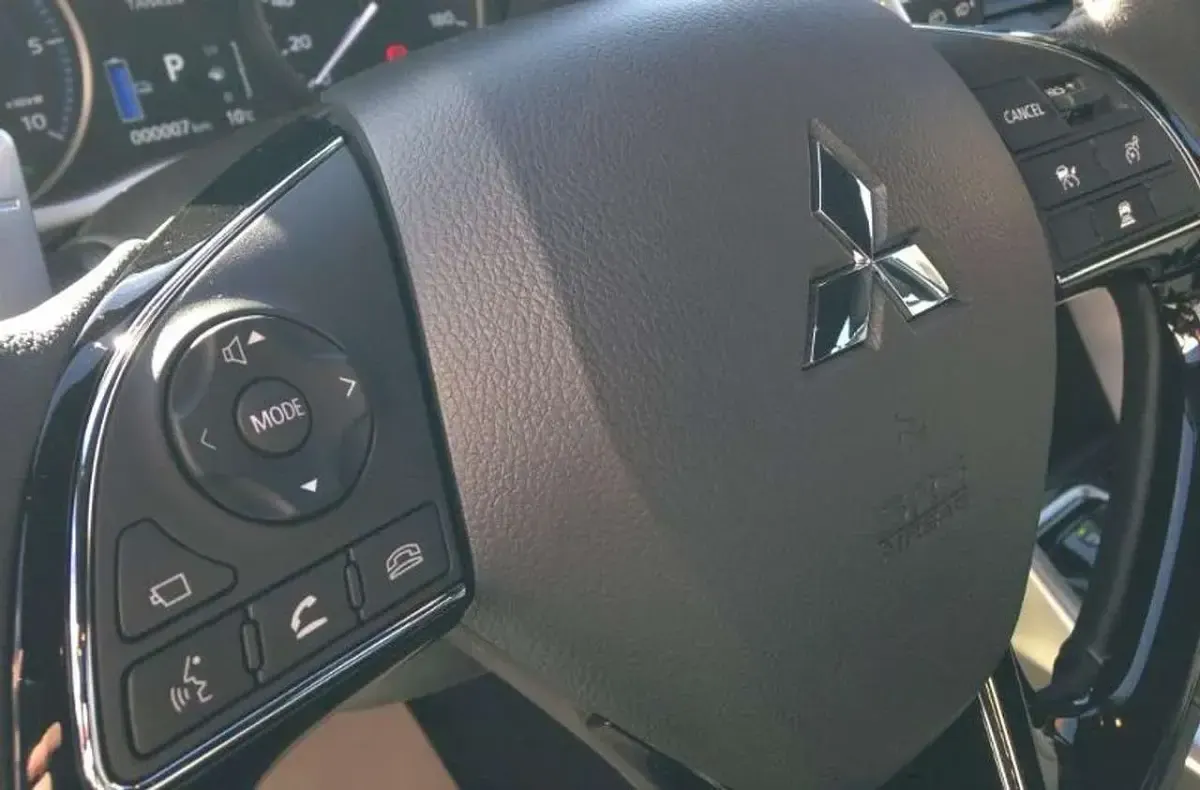 Neu Mitsubishi Eclipse Cross Select 188 PS (138 kW) 2025 Sterlingsilber SUV
