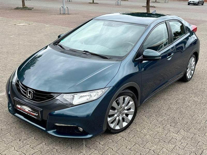 Grün Gebraucht 2013 Honda Civic Sport Limousine | 8.990 € (Fairer Preis) - Bild 1/4