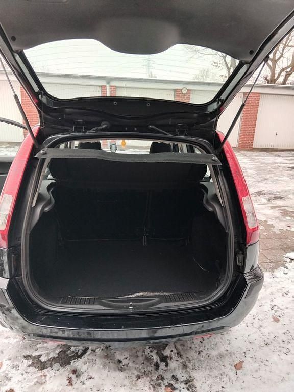 Gebraucht Ford Fusion Ambiente 80 PS (58 kW) 2009 Schwarz Kleinwagen