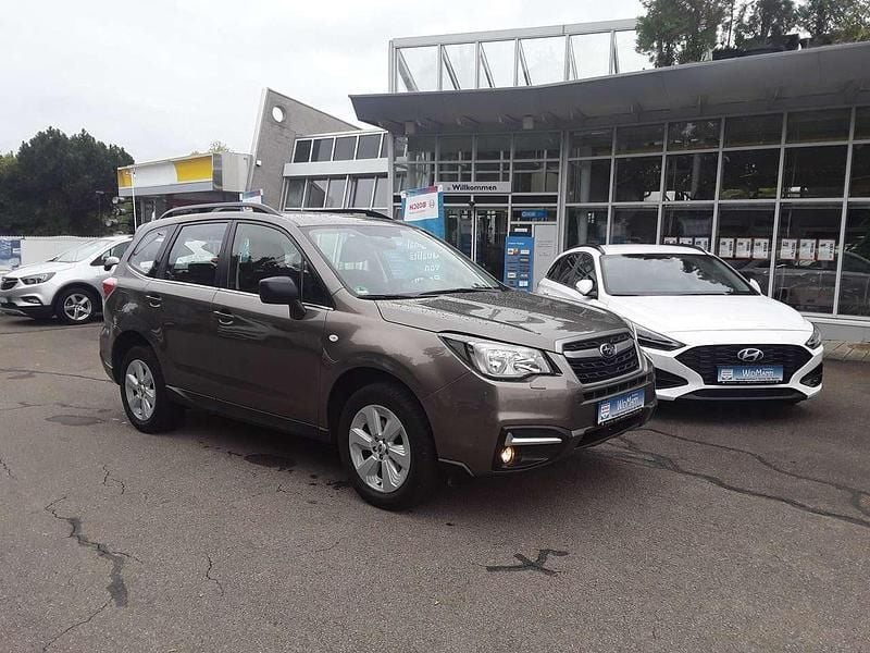 Sepia bronze (m) Gebraucht 2017 Subaru Forester Active SUV | 18.995 € (Fairer Preis) - Bild 1/4