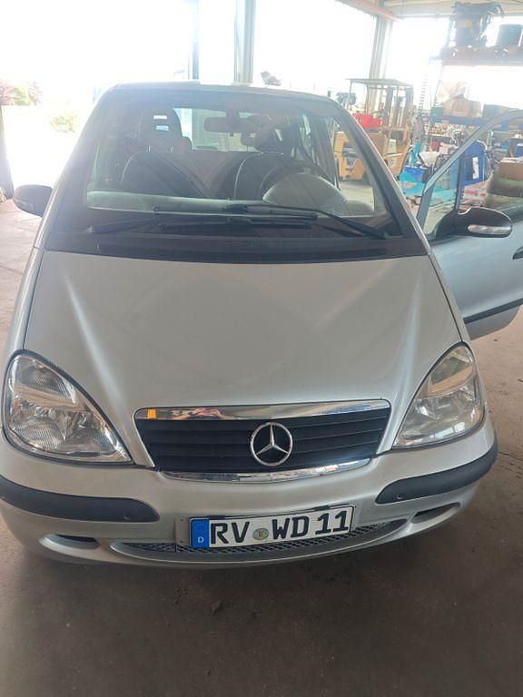 Silber Gebraucht 2003 Mercedes A170 Limousine | 1.499 € (Fairer Preis) - Bild 1/4
