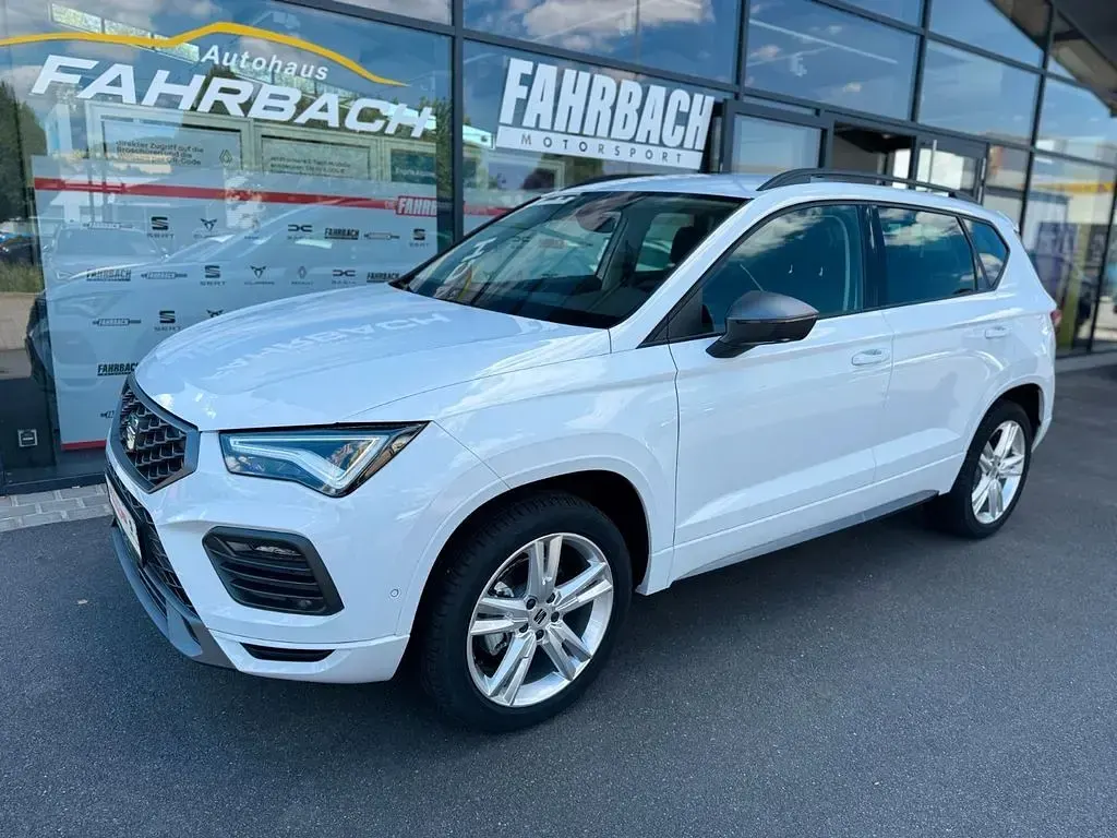 Neu Seat Ateca FR 150 PS (110 kW) 2025 "nevada" weiss SUV