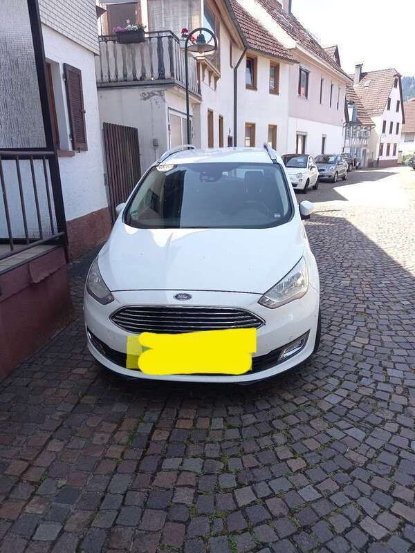 Weiß Gebraucht 2016 Ford Grand C-Max Titanium Van / Kleinbus | 8.200 € (Superpreis) - Bild 1/4