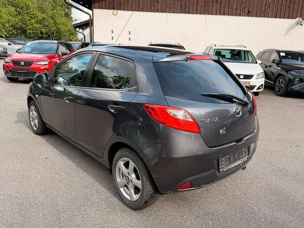 Gebraucht Mazda 2 Kenko 84 PS (61 kW) 2013 Grau Kleinwagen