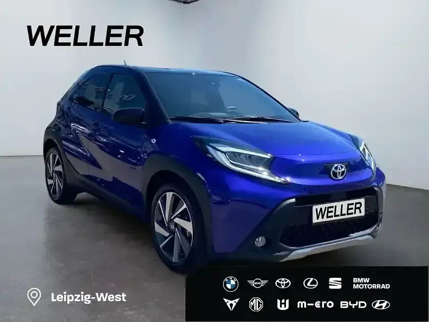 Gebraucht Toyota Aygo 72 PS (52 kW) 2023 Blau metallic Kleinwagen