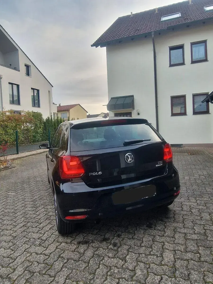 Używany VW Polo Allstar 90 KM (66 kW) 2016 Czarny Hatchback