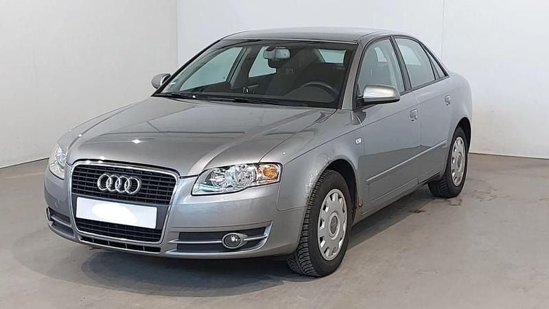 Grau Gebraucht 2004 Audi A4 Limousine | 2.500 € (Fairer Preis) - Bild 1/4