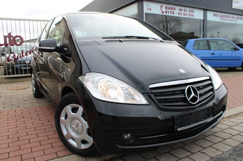 Gebraucht Mercedes A160 82 PS (60 kW) 2012 Schwarz Kleinwagen
