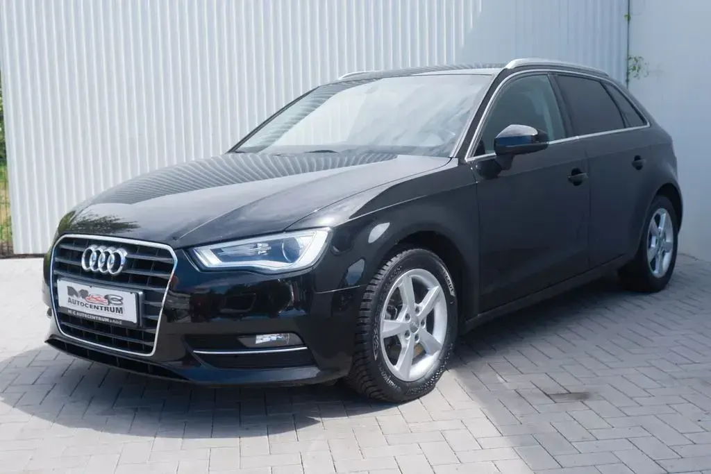 Gebraucht Audi A3 Ambition 110 PS (80 kW) 2014 Schwarz Limousine