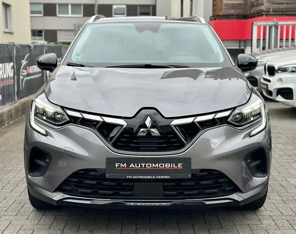 Gebraucht Mitsubishi ASX Plus 140 PS (102 kW) 2024 Grau SUV