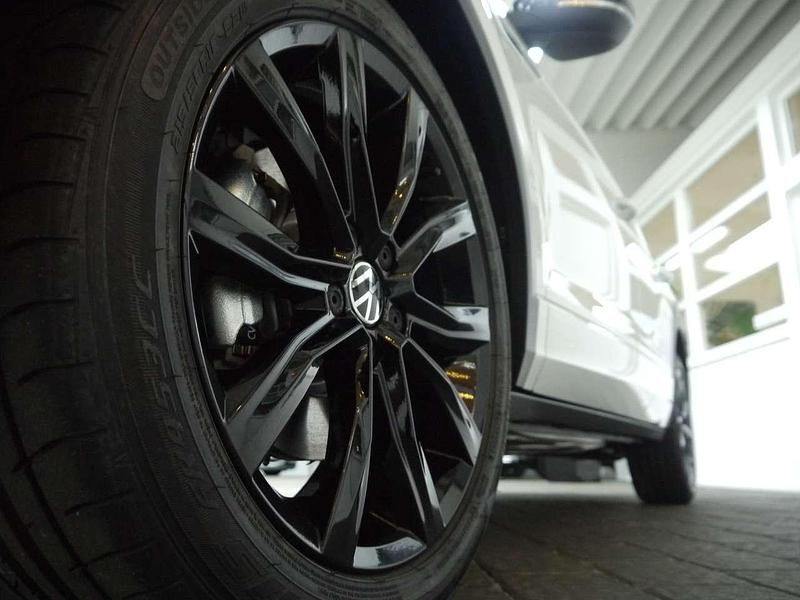 Gebraucht VW T-Roc Business 150 PS (110 kW) 2024 Pure white SUV
