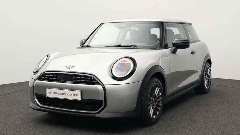 Grau Gebraucht 2024 Mini Cooper Classic Kleinwagen | 25.303 € (Guter Preis) - Bild 1/4