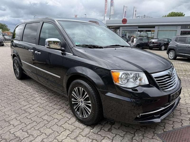 Gebraucht Lancia Voyager S 177 PS (130 kW) 2015 Schwarz Van / Kleinbus