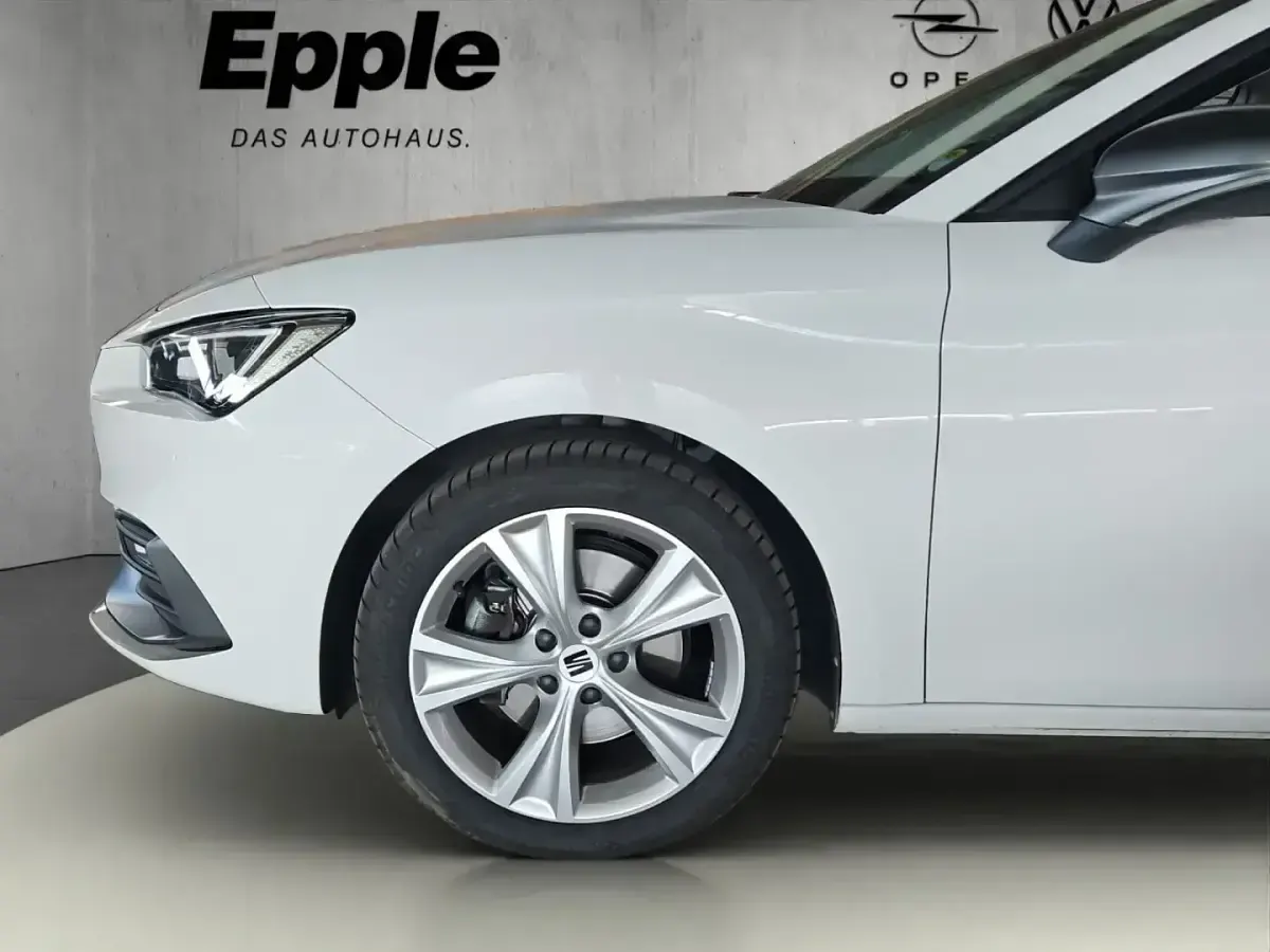 Gebraucht Seat Leon ST FR 190 PS (139 kW) 2023 Weiß Kombi