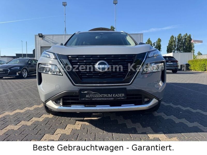 Grau Gebraucht 2024 Nissan X-Trail Tekna+ SUV | 35.490 € (Fairer Preis) - Bild 1/4