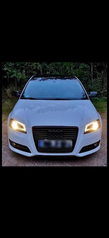 Gebraucht Audi A3 S-Line 105 PS (77 kW) 2010 Weiß Kleinwagen