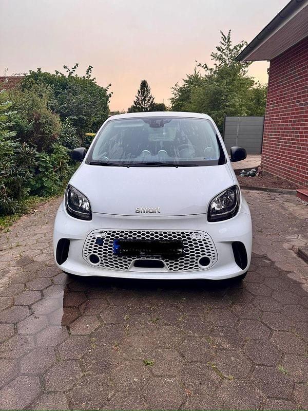 Schwarz Gebraucht 2021 Smart ForFour Electric Drive Kleinwagen | 9.900 € (Fairer Preis) - Bild 1/4
