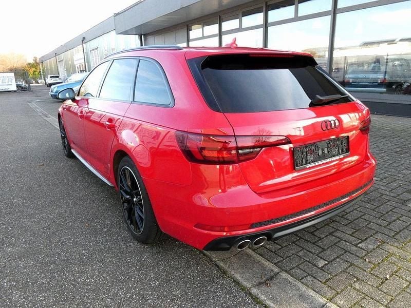 Gebraucht Audi A4 S-Line 190 PS (139 kW) 2018 Rot Kombi