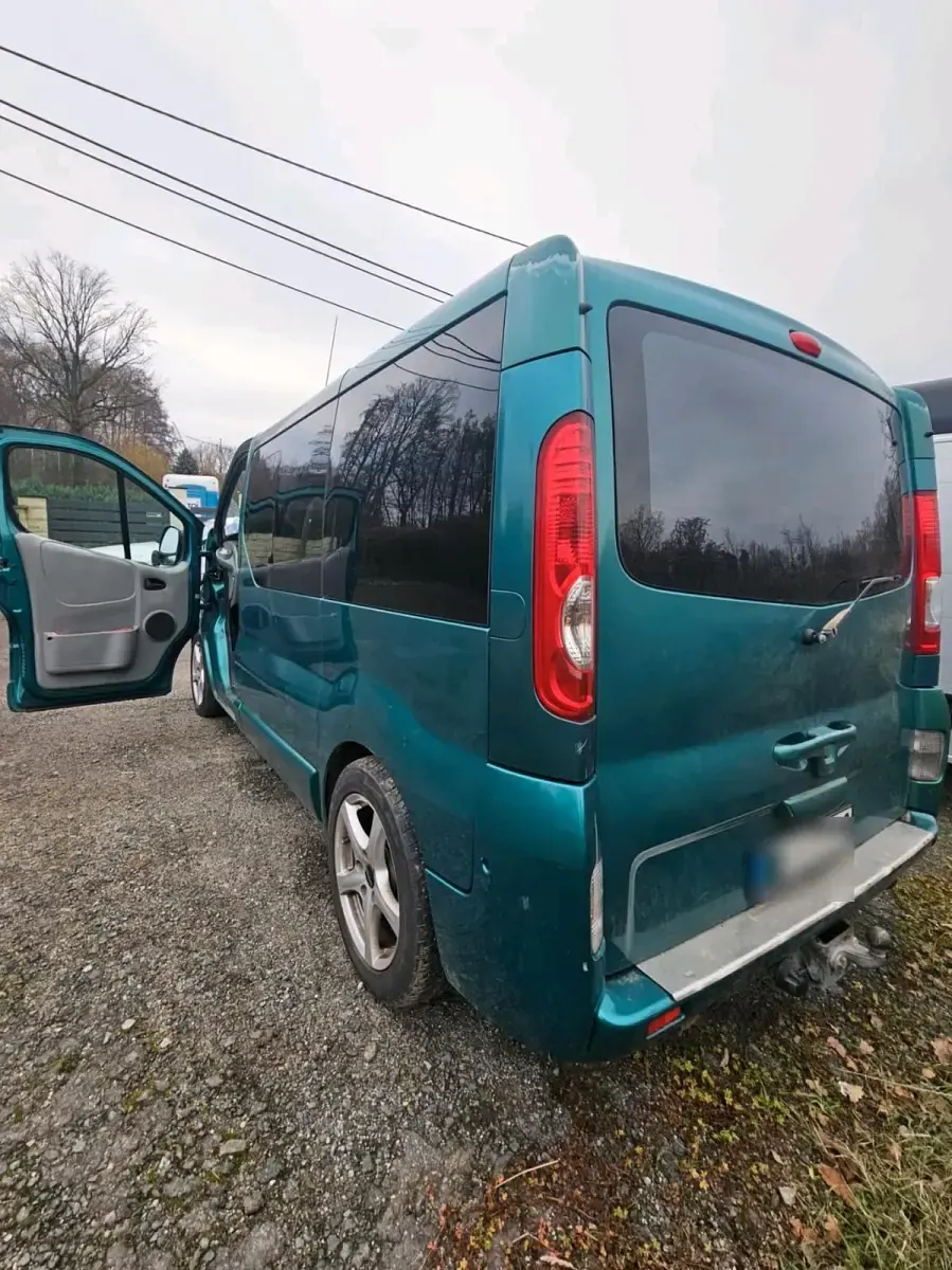Gebraucht Renault Trafic 101 PS (74 kW) 2003 Grün Van / Kleinbus