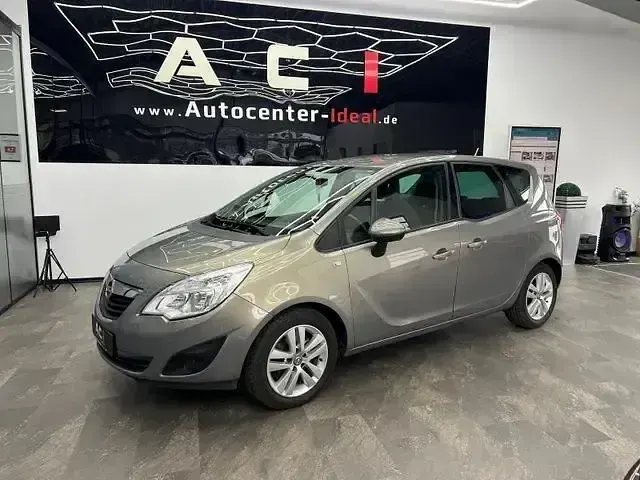 Gebraucht Opel Meriva Design Edition 140 PS (102 kW) 2011 Braun Van / Kleinbus