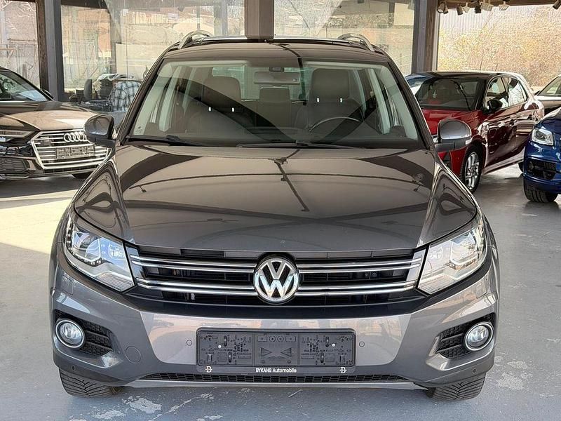 Gebraucht VW Tiguan Style 140 PS (102 kW) 2014 Grau SUV