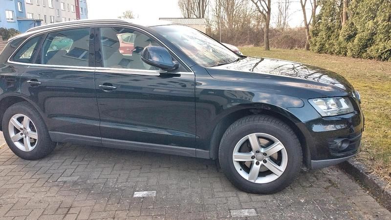 Gebraucht Audi Q5 180 PS (132 kW) 2011 Schwarz SUV