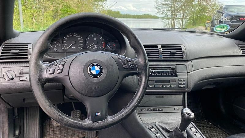 Schwarz Gebraucht 2002 BMW 325 Cabriolet Performance Cabrio | 5.500 € (Guter Preis) - Bild 1/4