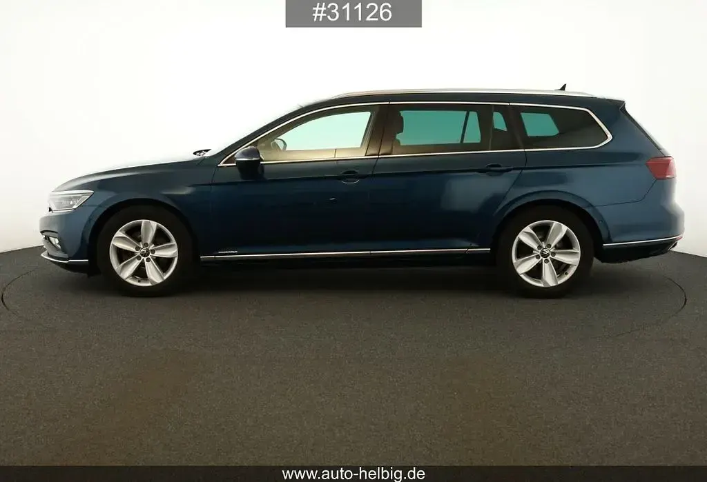 Gebraucht VW Passat Elegance 200 PS (147 kW) 2021 Blau Kombi