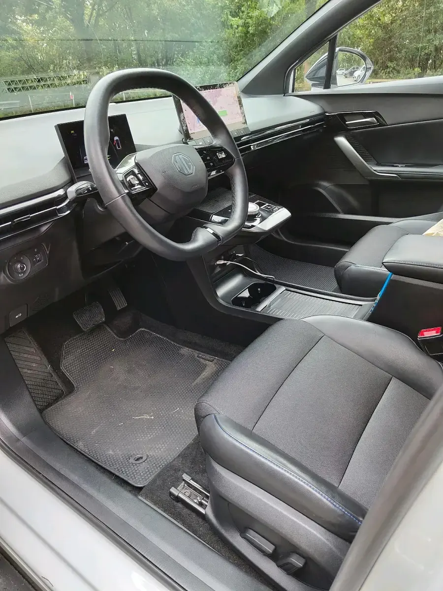 Gebraucht MG MG4 EV 110 kW (150 PS) 2023 Weiß Kleinwagen