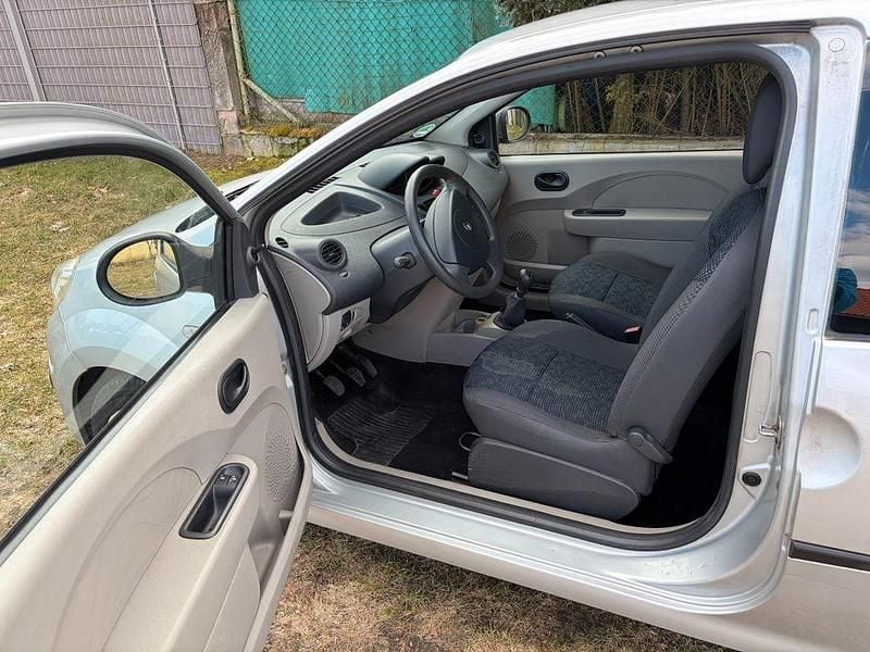 Gebraucht Renault Twingo Authentique 58 PS (42 kW) 2008 Silber Kleinwagen