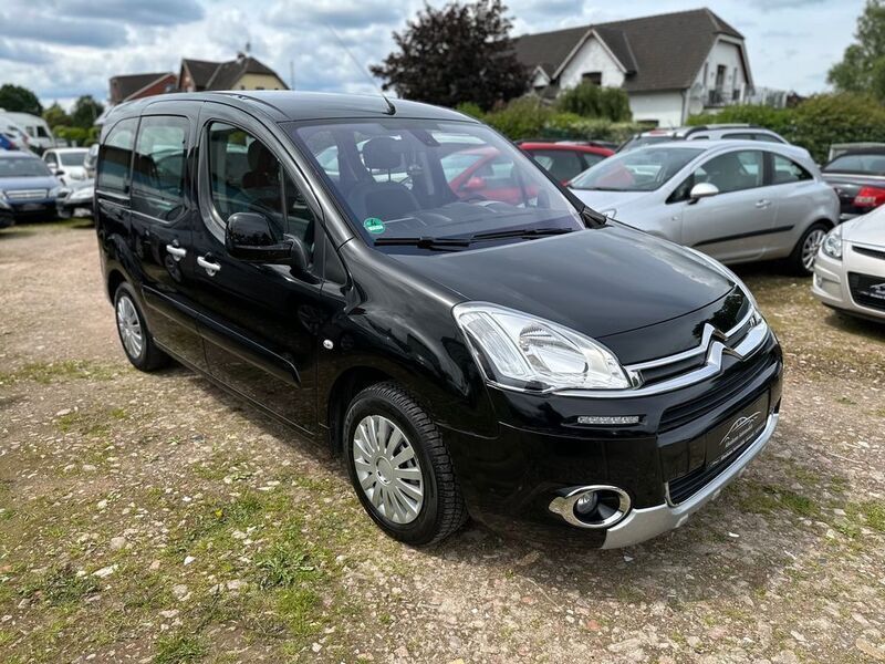 Schwarz Gebraucht 2014 Citroën Berlingo SELECTION Van / Kleinbus | 9.212 € (Teuer) - Bild 1/4