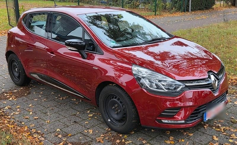 Rot Gebraucht 2016 Renault Clio IV Kleinwagen | 6.950 € (Guter Preis) - Bild 1/4