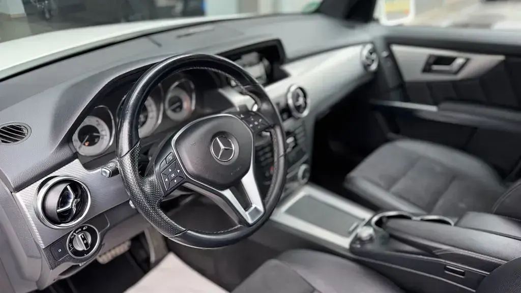 Gebraucht Mercedes GLK220 170 PS (125 kW) 2013 Weiß SUV