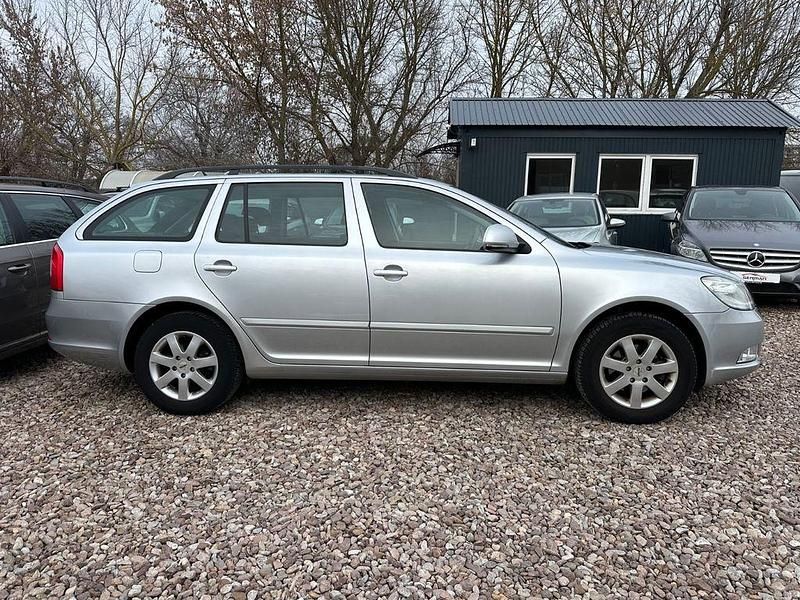 Usata Skoda Octavia Ambiente 102 CV (75 kW) 2009 Argento Station wagon