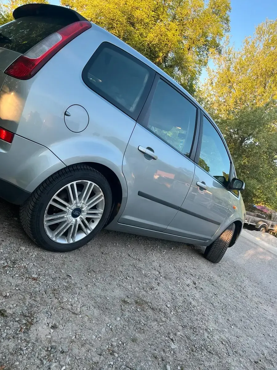 Gebraucht Ford Focus 125 PS (91 kW) 2004 Silber Kombi